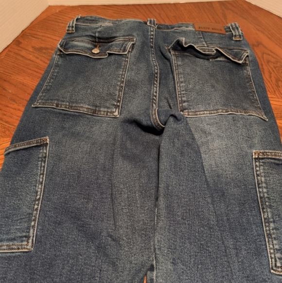 Judy Blue Cargo Straight Jeans Size 11/30 - Picture 3 of 5